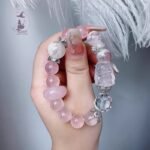 原創設計款水晶手串 冰冰透馬粉晶狐狐搭配白水晶以及雪花幽靈 水晶手串 搭配鍍銀配飾：圖片 2